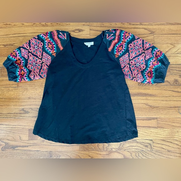 THML Black Multicolor Embroidered Puff Sleeve Top Blouse Women’s Size Small - Picture 2 of 9